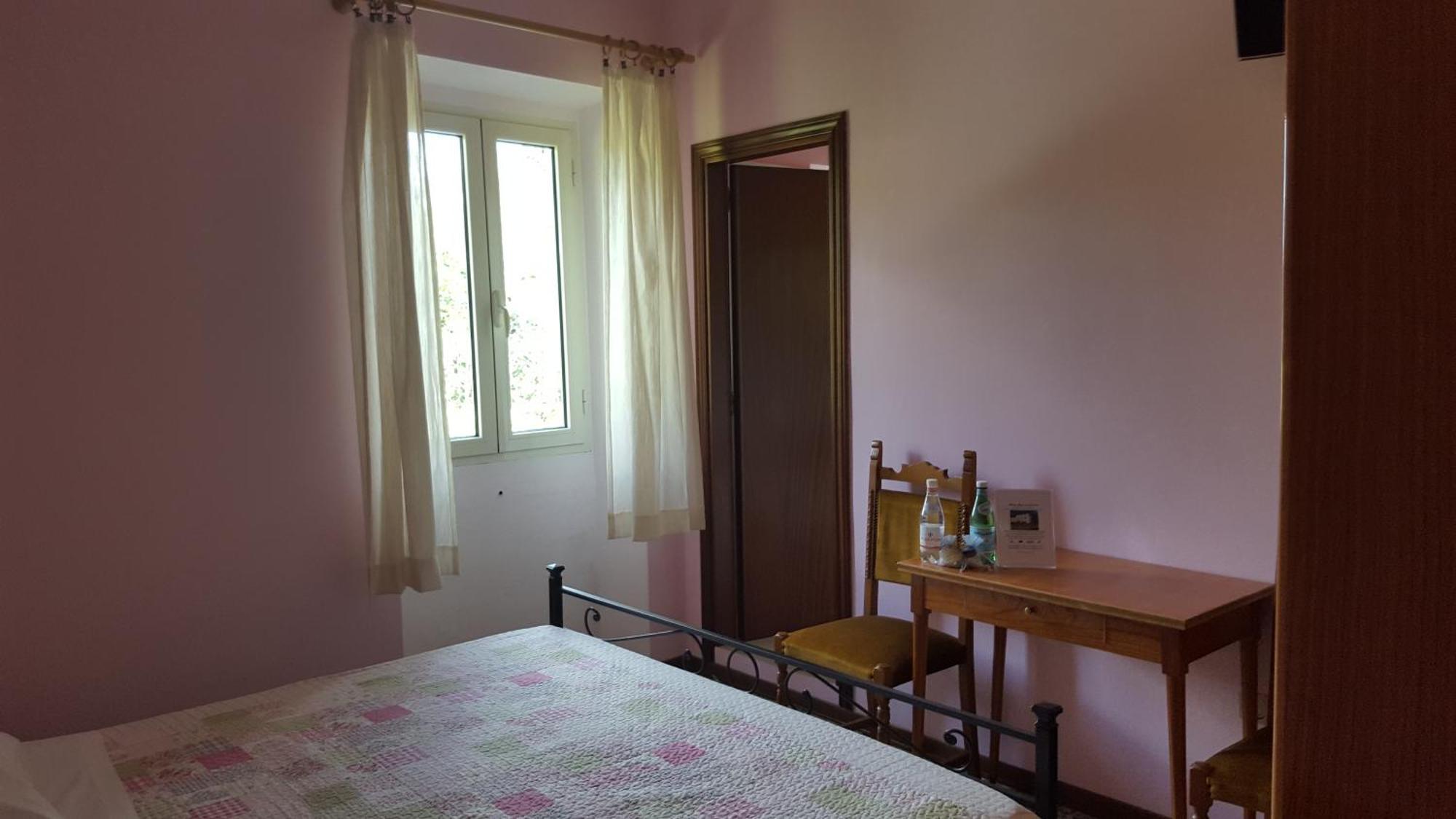 Albergo Ristorante Gualtieri 巴贝里诺·迪·穆杰罗 客房 照片