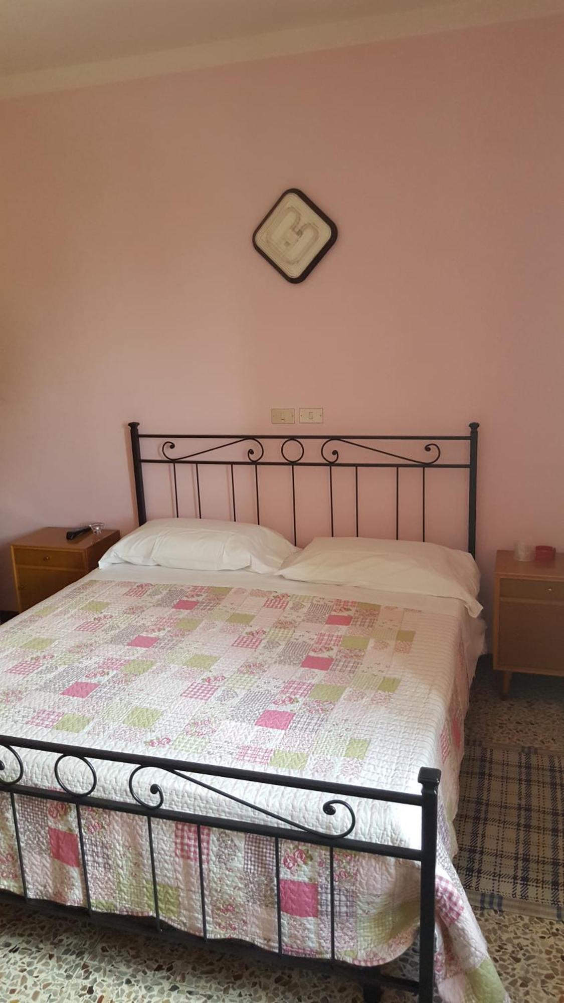 Albergo Ristorante Gualtieri 巴贝里诺·迪·穆杰罗 客房 照片