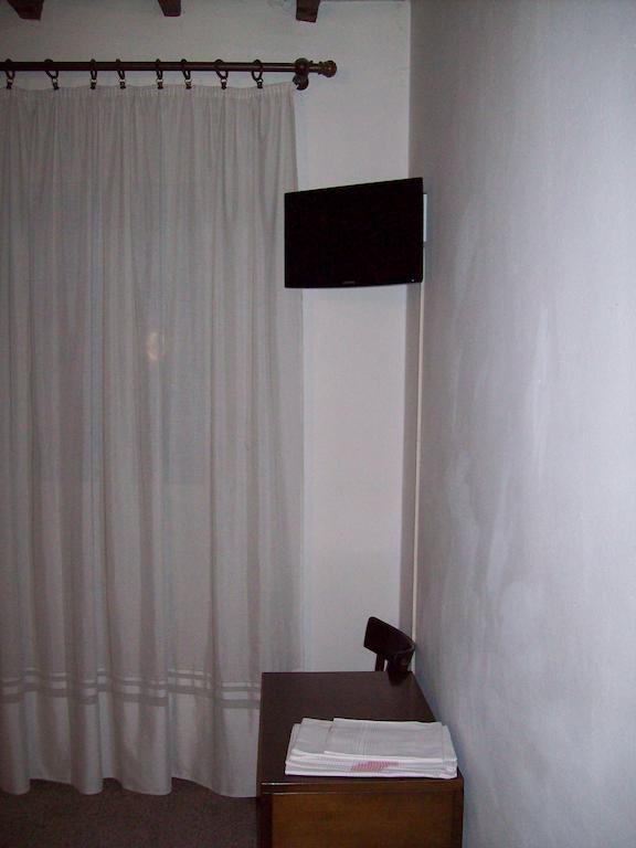 Albergo Ristorante Gualtieri 巴贝里诺·迪·穆杰罗 客房 照片